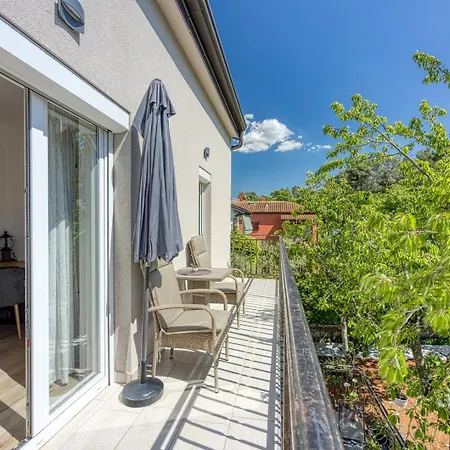 Nena Apartment Porec